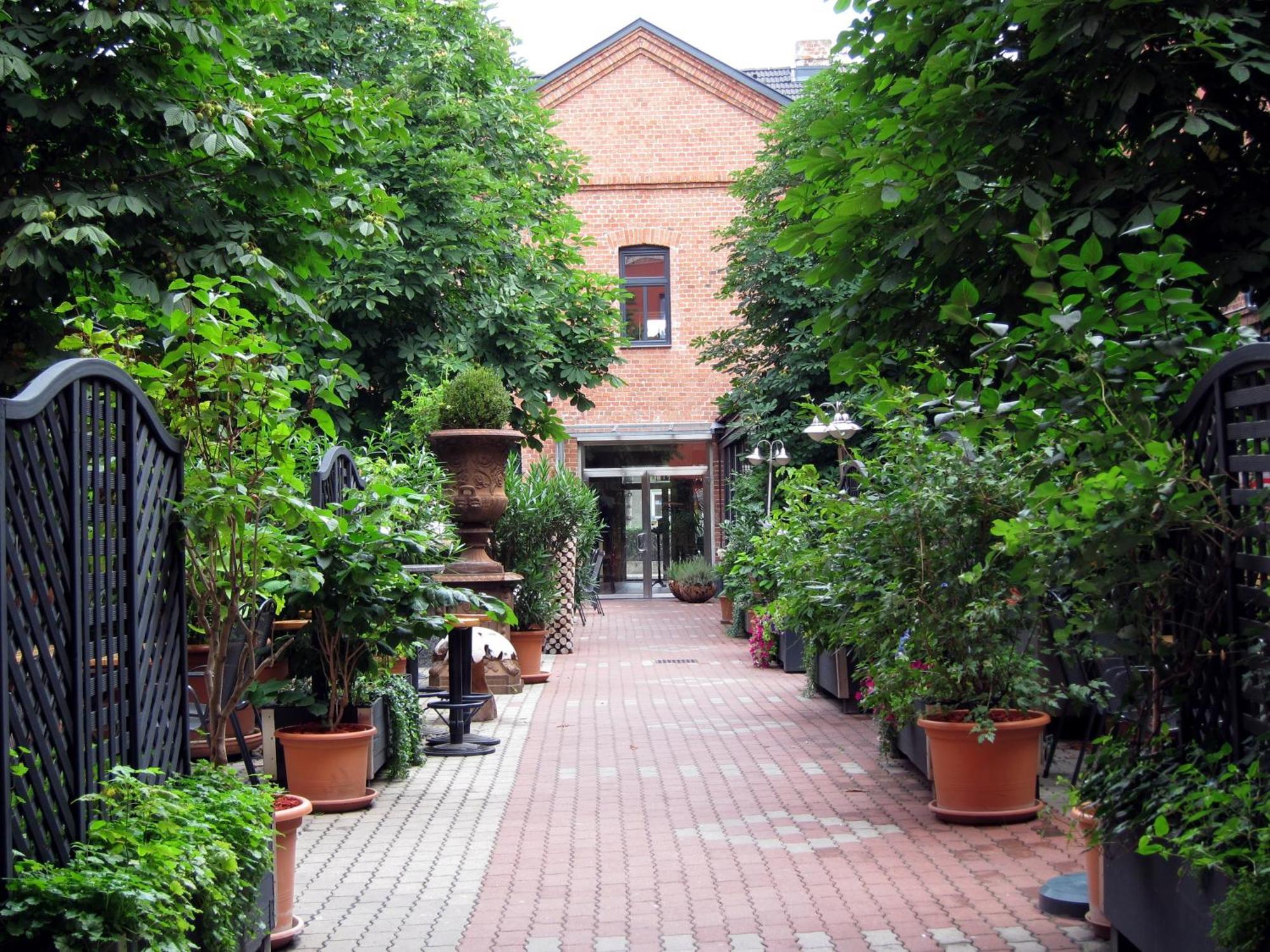 Hotel Fabrik Vösendorf Kültér fotó